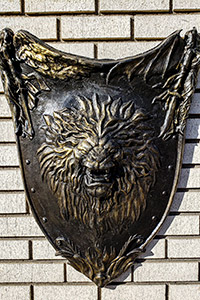 close up of a lion sculpture